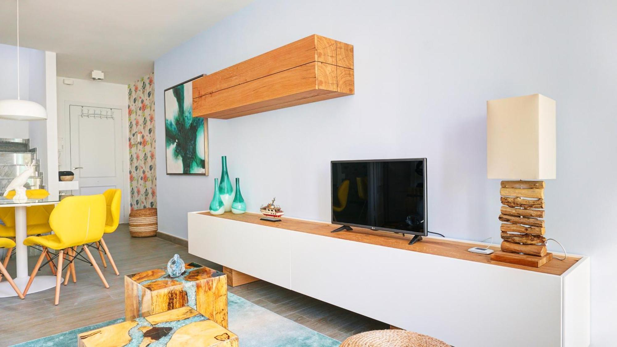 Beachstyle Penthouse By Hello Homes Ситжес Екстериор снимка